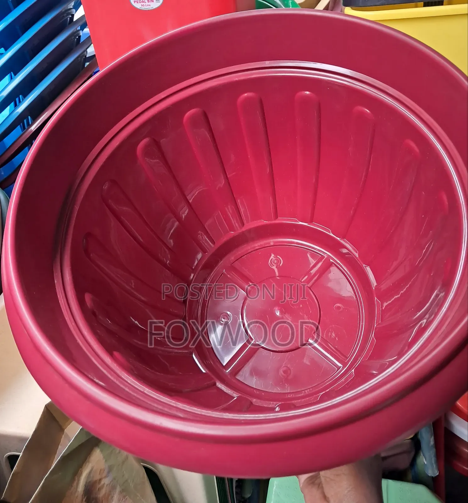 20litres Plastic Planters/ Flower Pots With Drainage Plate.