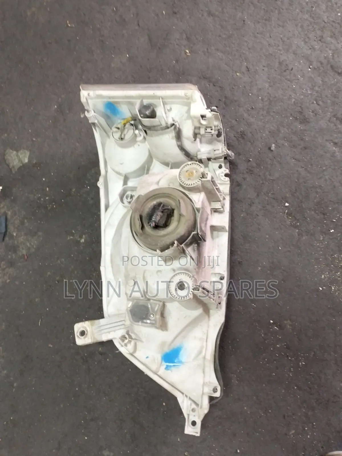 Complete Headlight Toyota Dyna