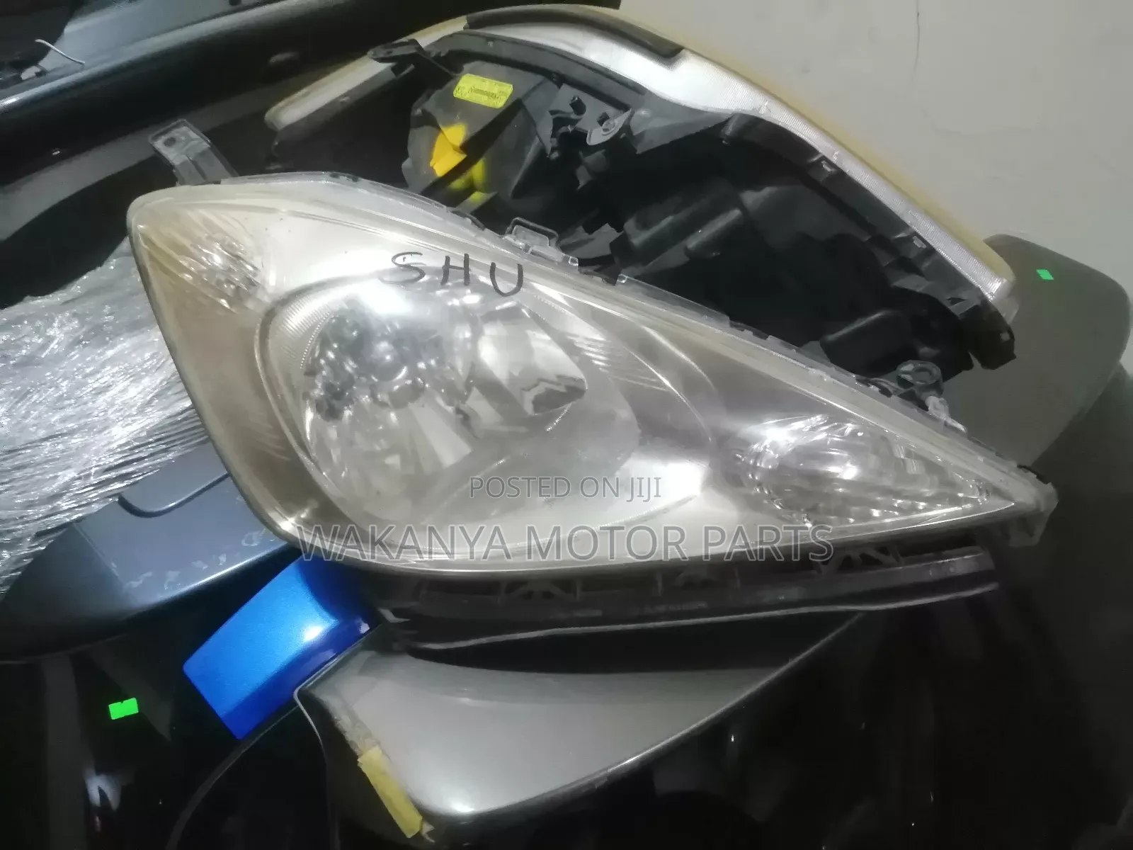 Honda Shuttle Non Zenon Headlamp 2012/2014, Clean Ex Japan