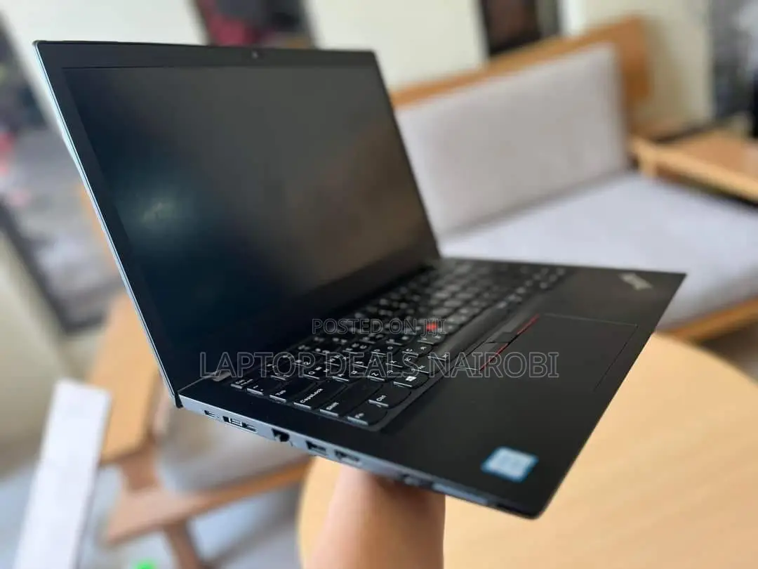Laptop Lenovo ThinkPad X280 8GB Intel Core i7 HDD+SSD 256GB