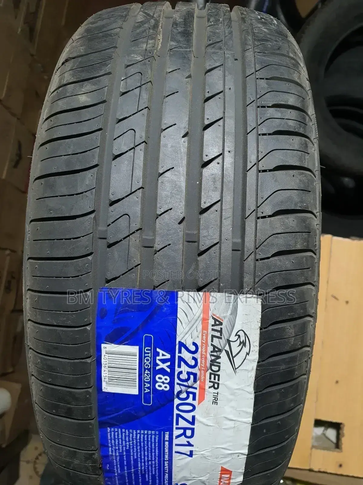 225 /50 R17 Atlander
