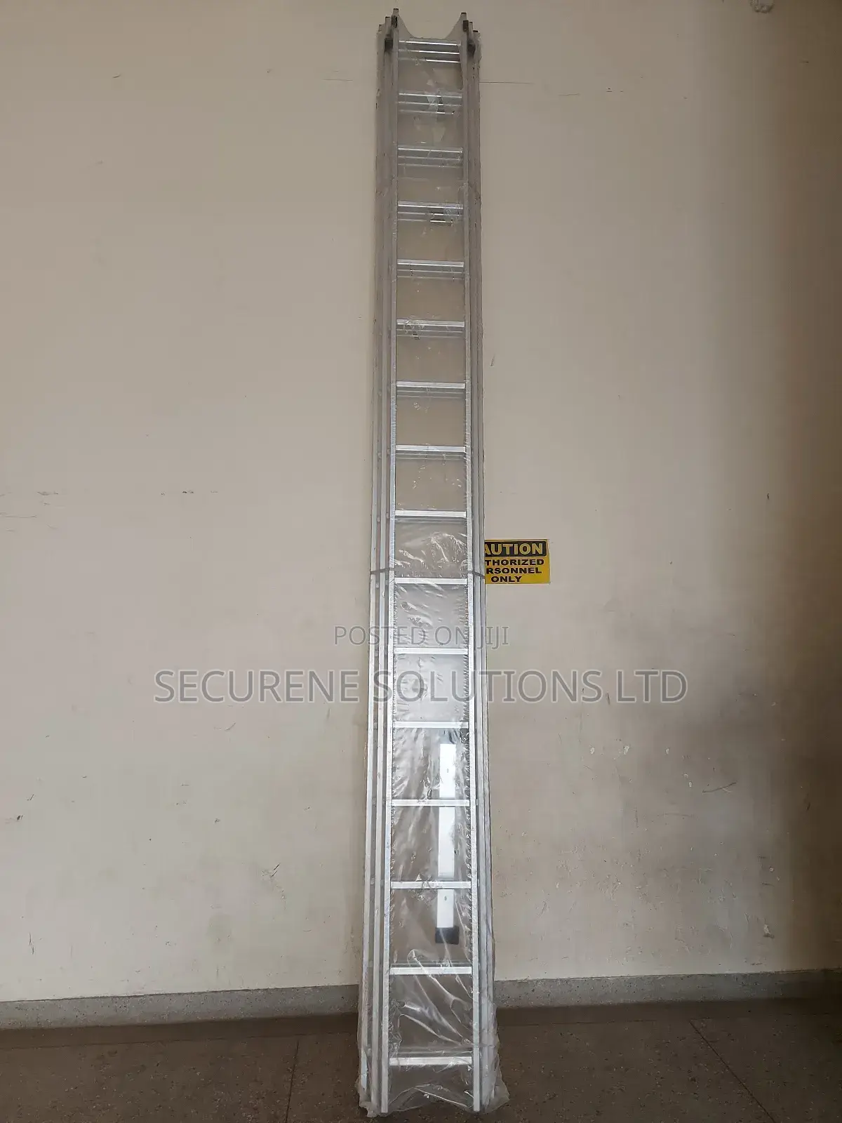 3by16 Trends/48ft/14m Tripple Aluminium Extension Ladder
