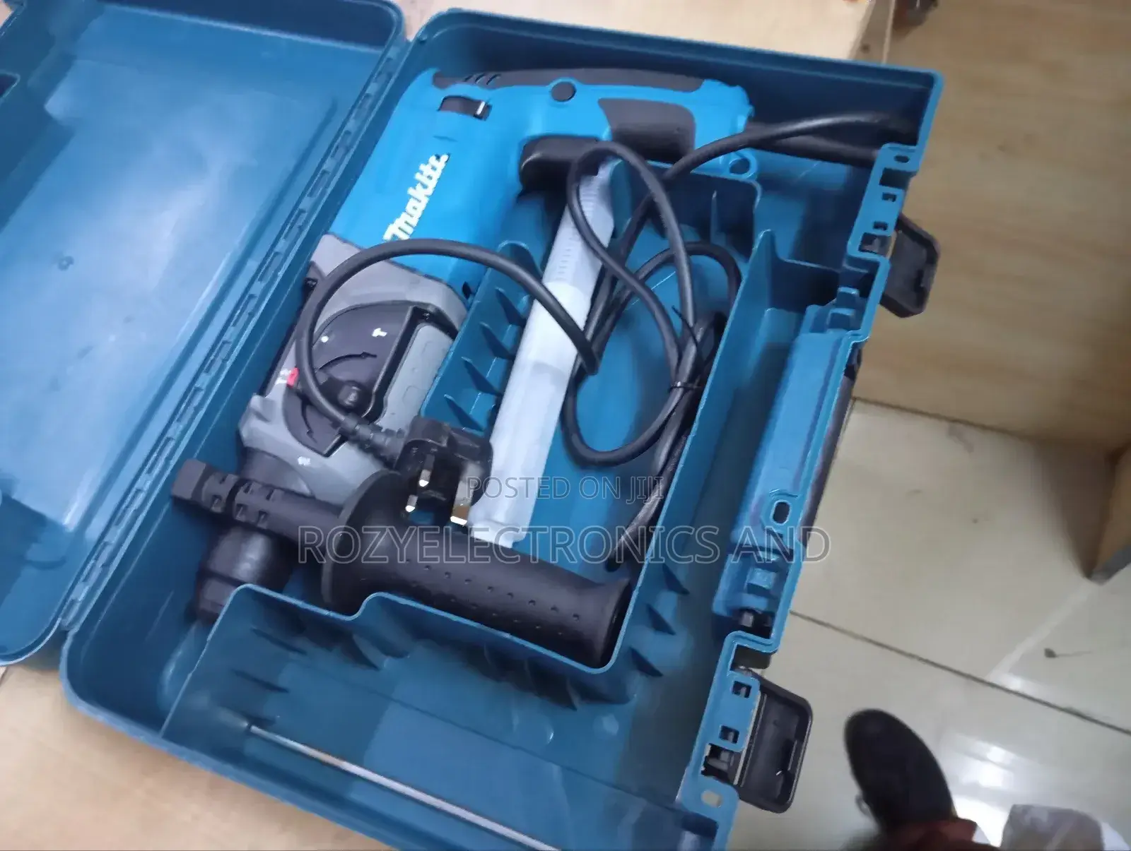 Makita Rotary Hammer Drill Machine