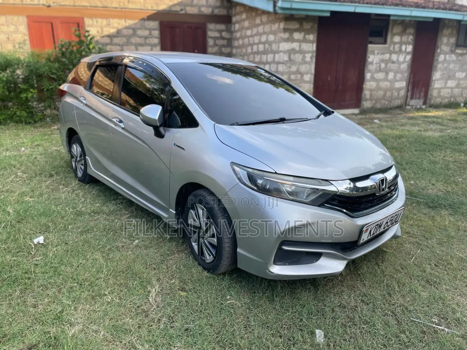 Honda Fit Shuttle 1.5 Hybrid 2WD 2017 Silver