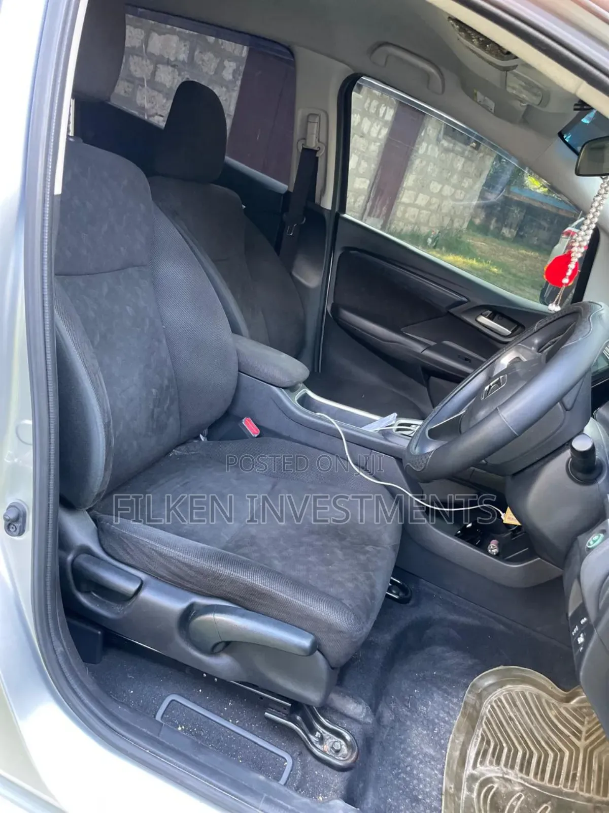 Honda Fit Shuttle 1.5 Hybrid 2WD 2017 Silver