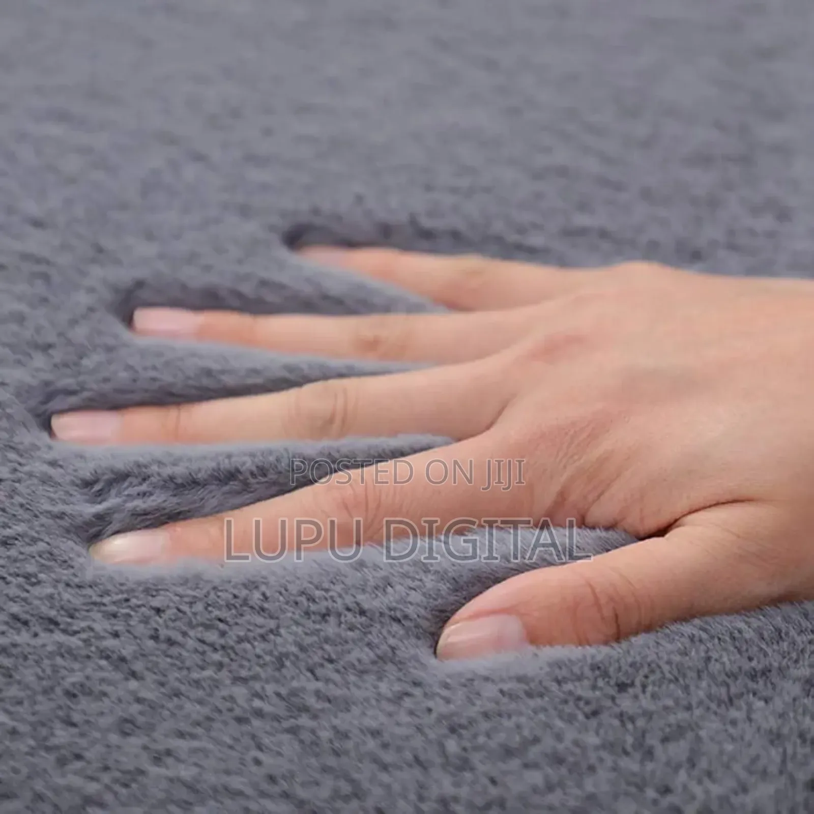 Modern Luxury Style Nordic Rabbit Fur Carpet Size:6 × 9 Feet