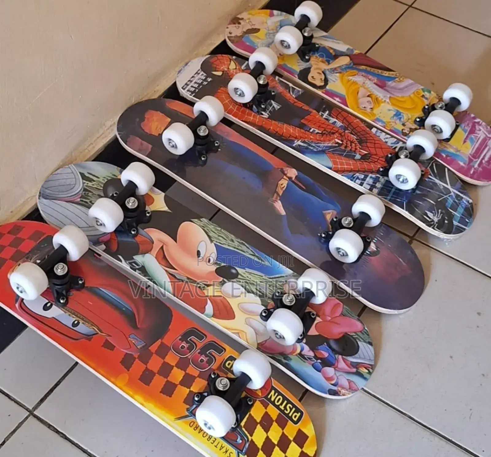 Scate Board, Scate Boards With Rubber Wheels 