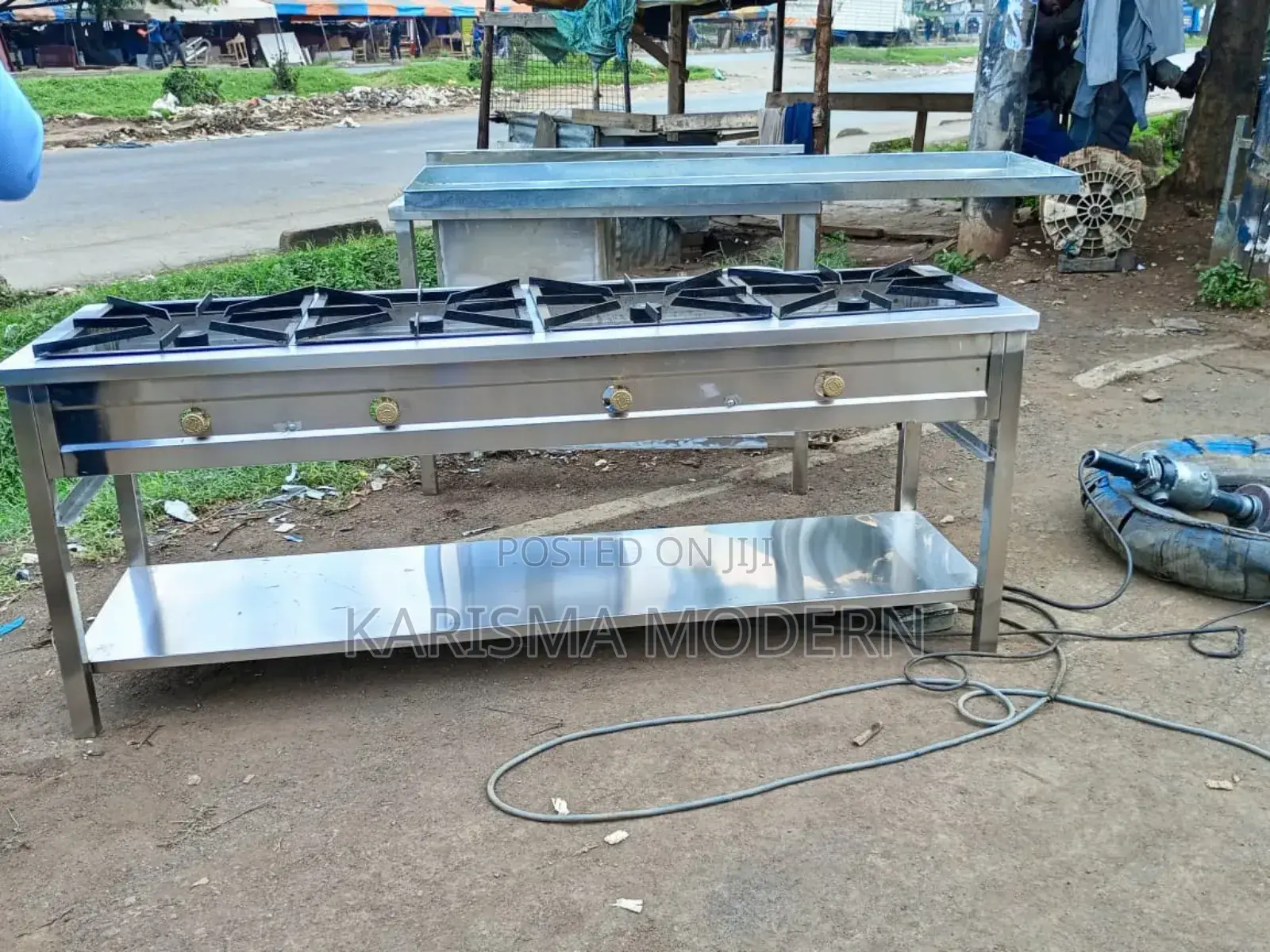 Resplendent Four Burner Gas Cooker