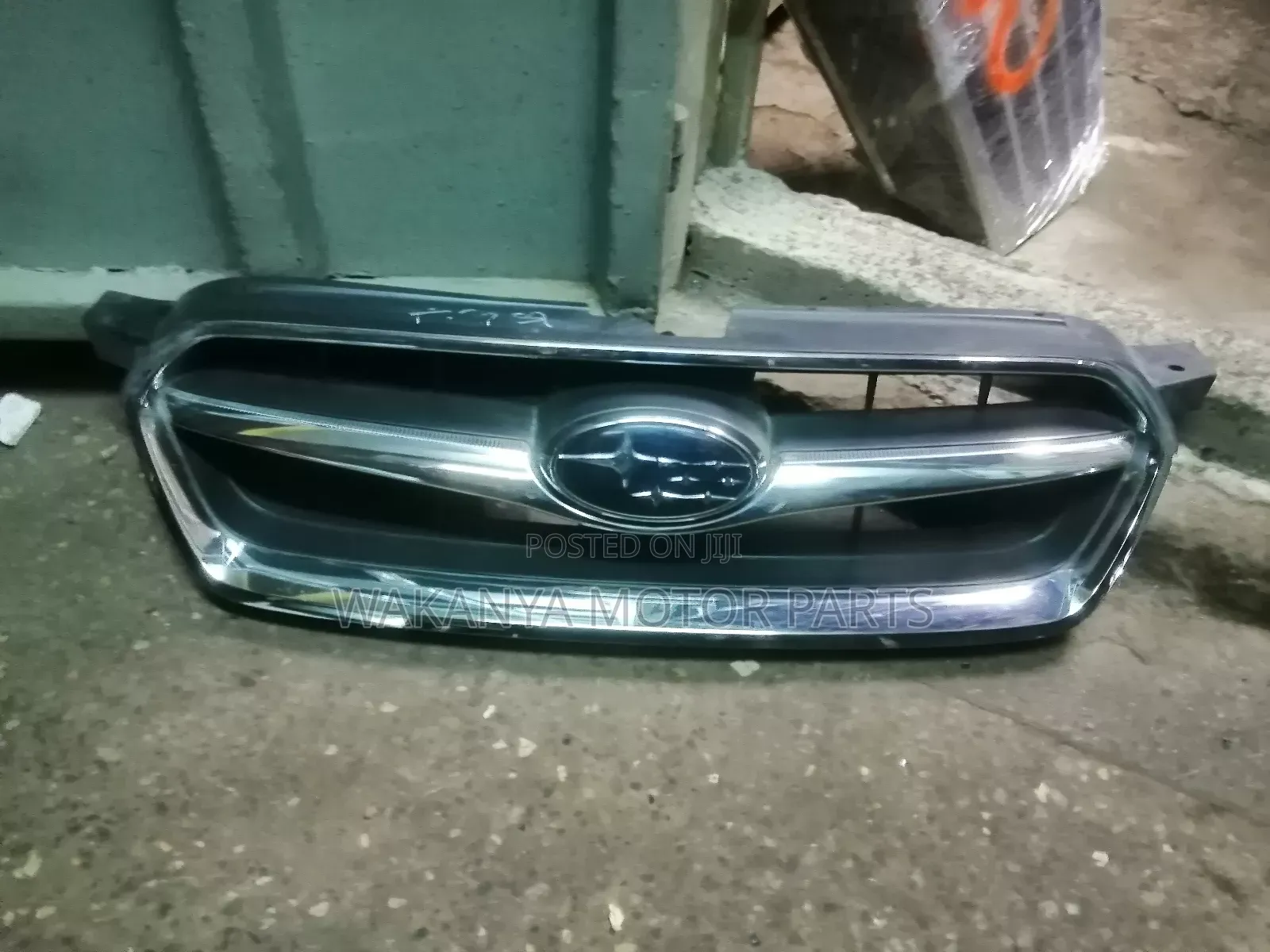 Subaru Legacy Bl5/Bp5 Front Radiator Grille, Clean Ex Japan