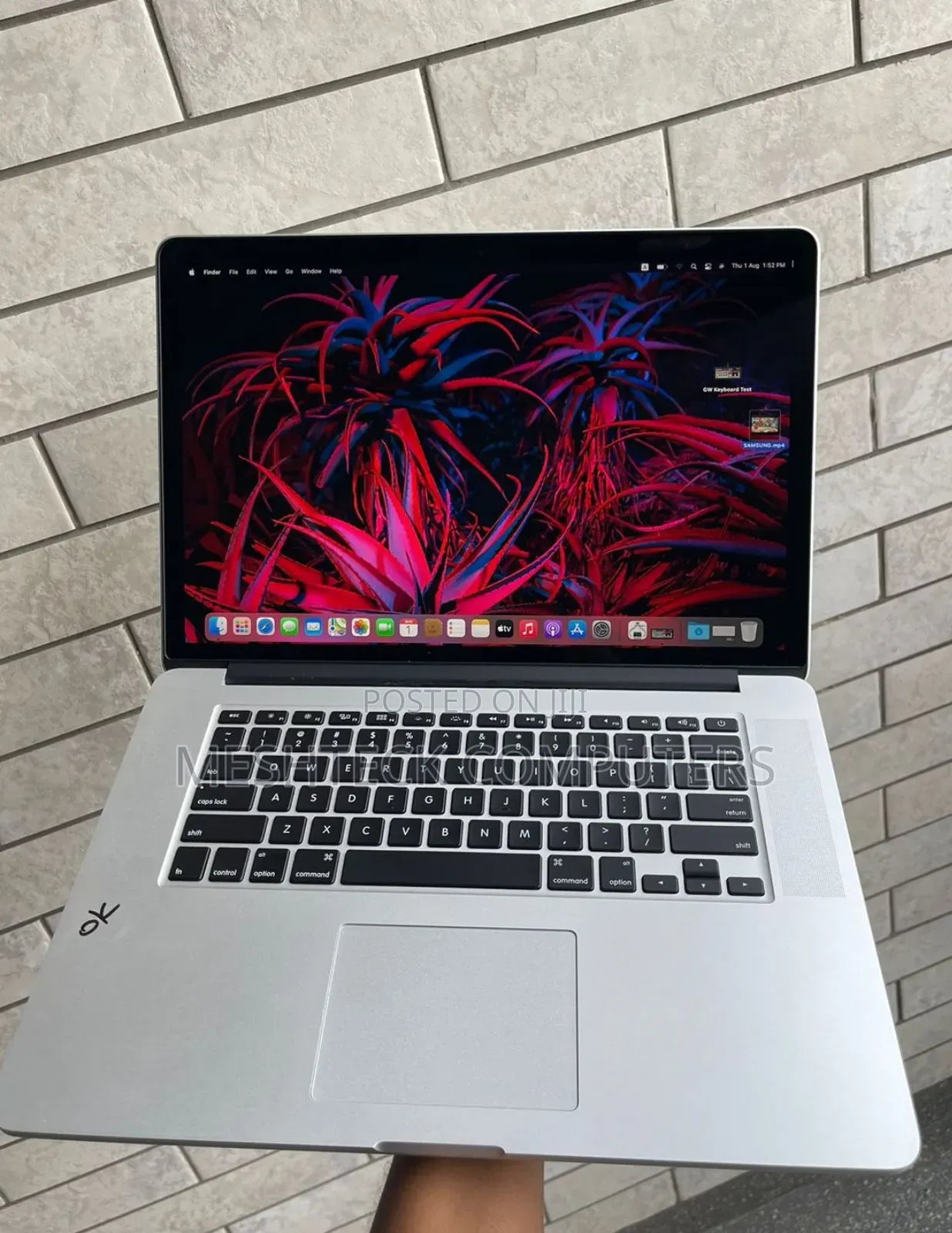 Laptop Apple MacBook Pro 2015 16GB Intel Core I7 SSD 256GB