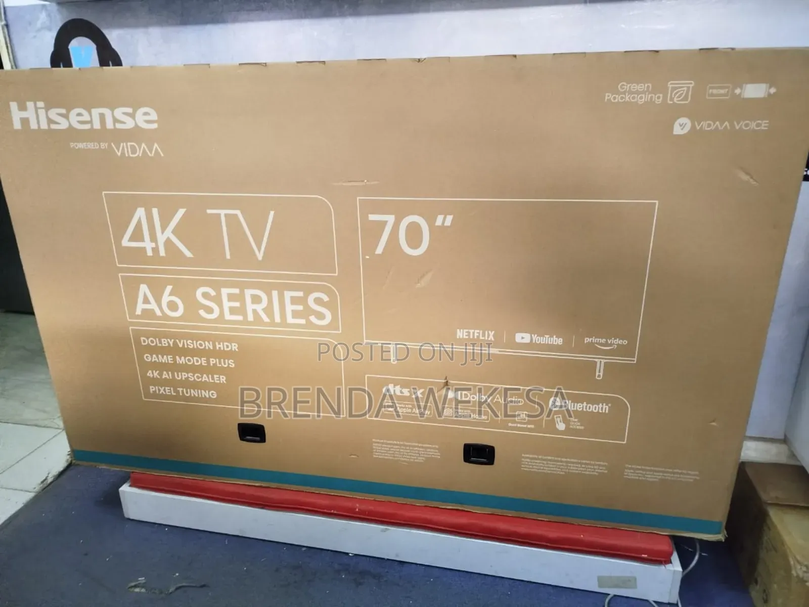 Hisense 70′′ (New 2024) UHD Smart Frameless TV +