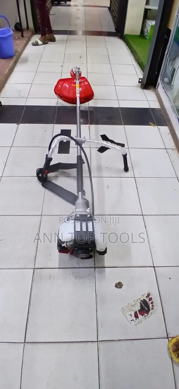 Original Honda 4 Stroke Petrol Brush Cutter