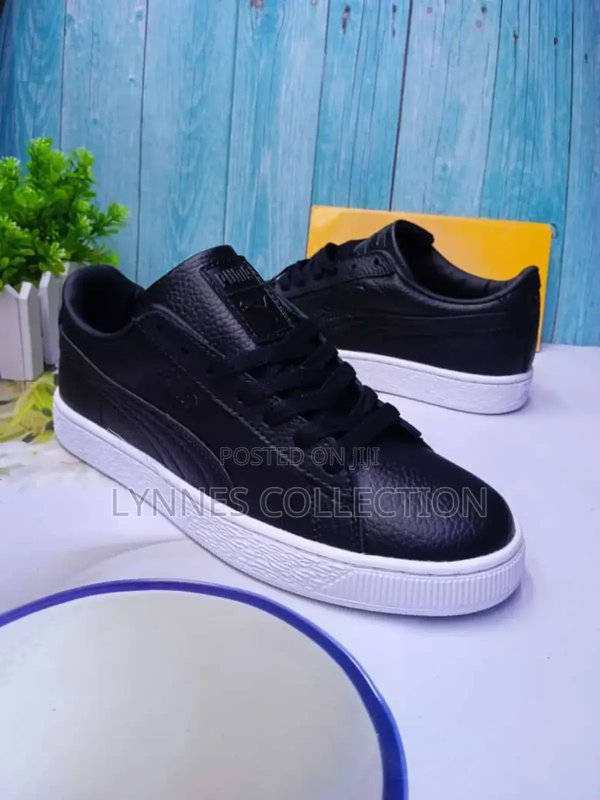 Puma Suede Sneakers