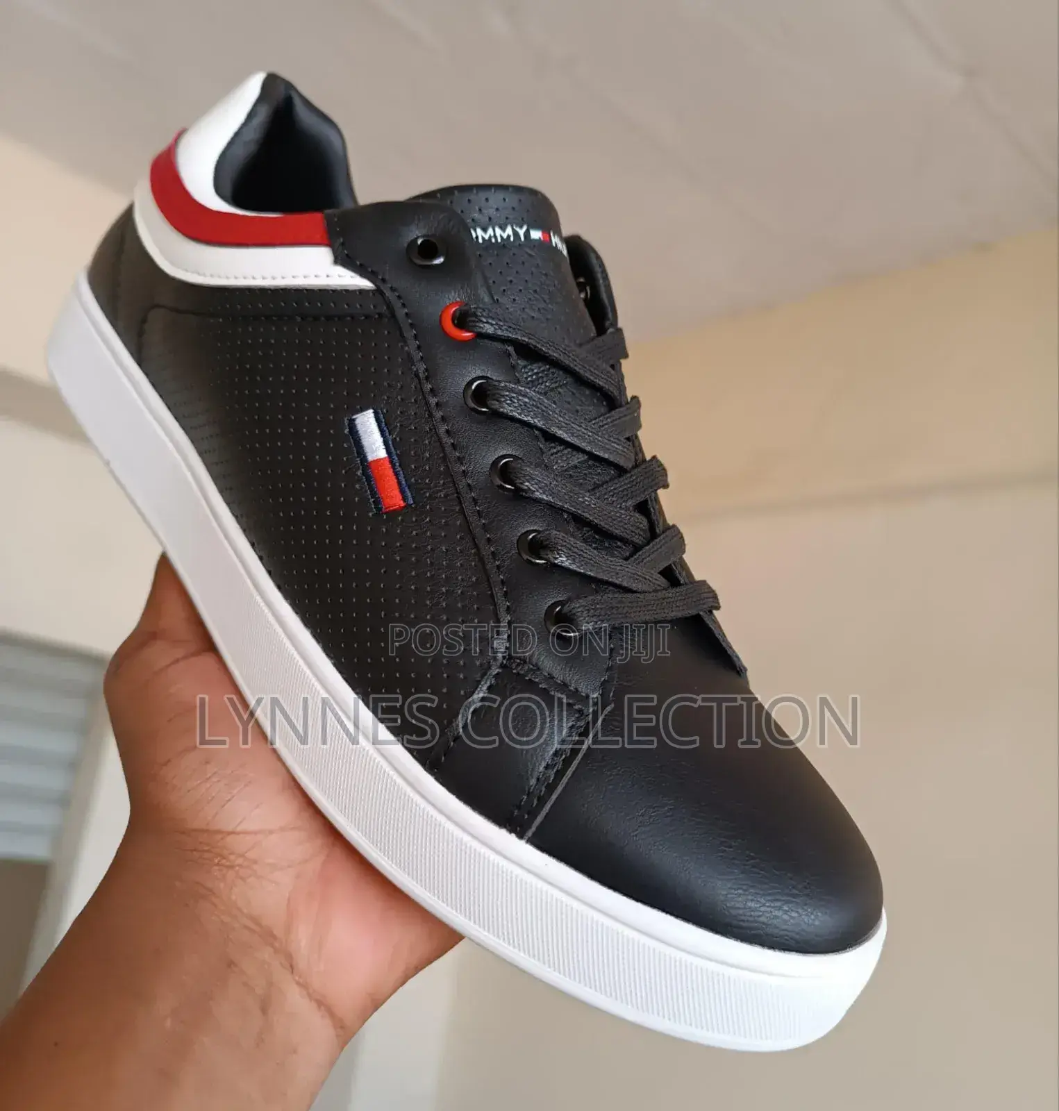 Tommy Hilfiger