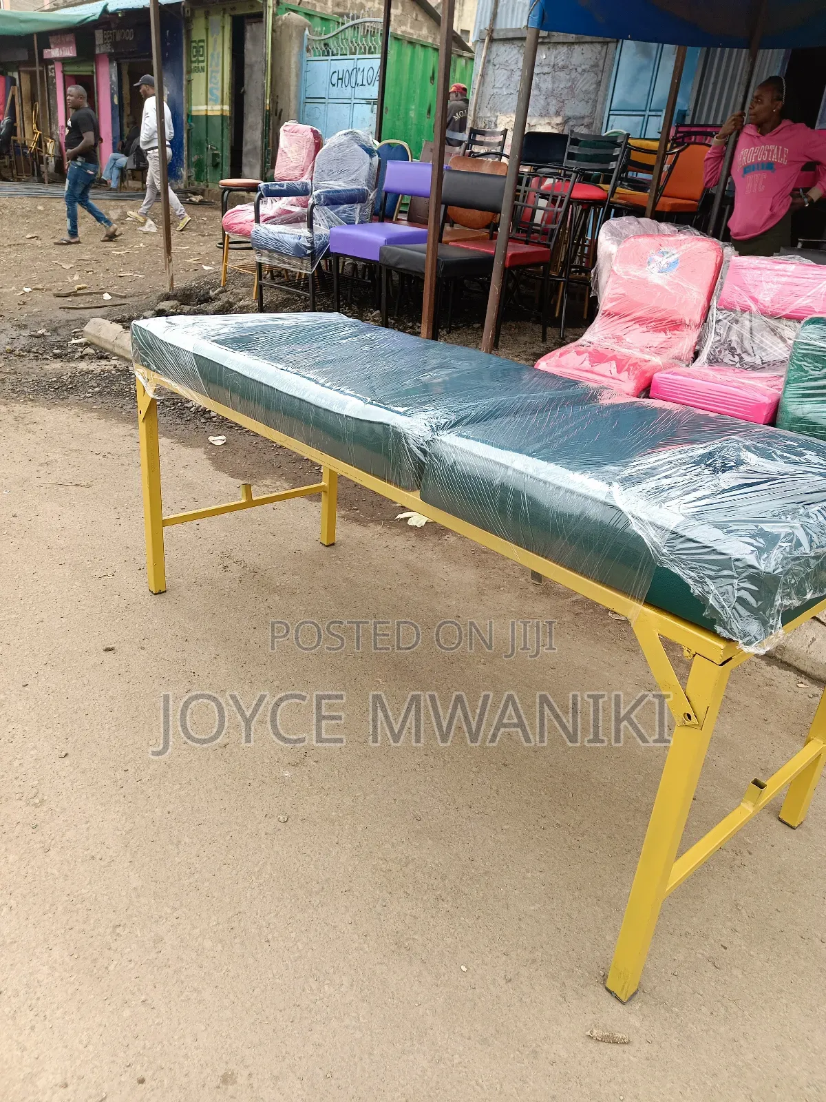 Foldable Jungle Green and Gold Massage Bed
