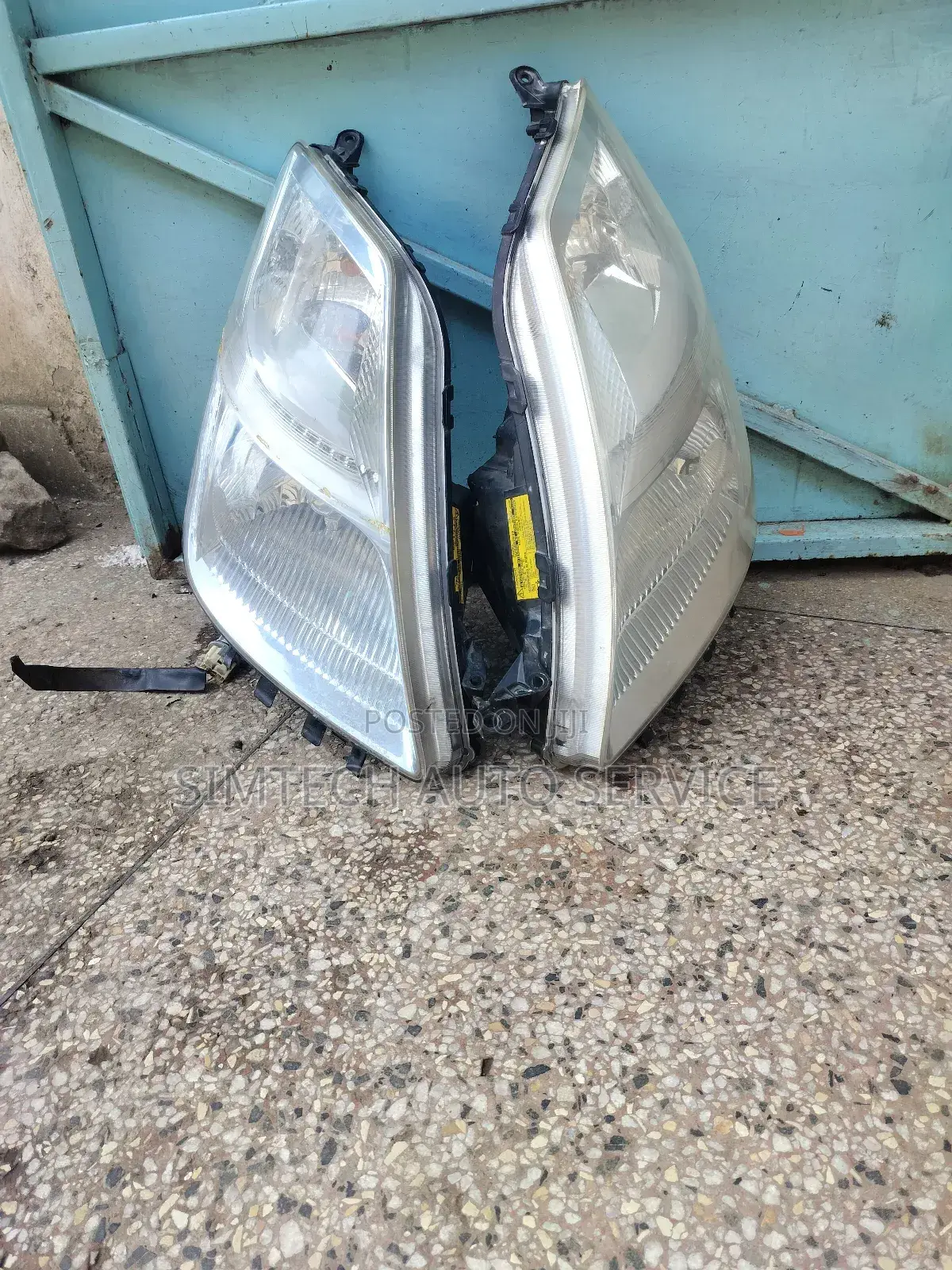 Toyota Prius Hybrid Nhw20 2004-2008 Headlight Zenon