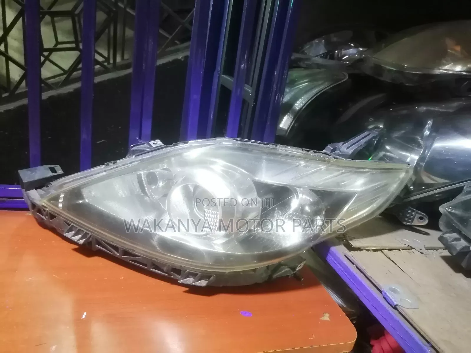 Mazda Premacy Zenon Headlamp 2008/2009, Clean EX Japan