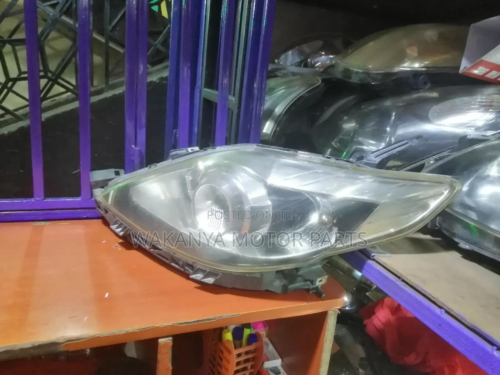 Mazda Premacy Zenon Headlamp 2008/2009, Clean EX Japan