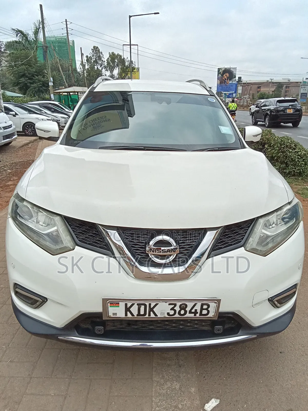 Nissan X-Trail 2.0 Hybrid FWD 2015 Pearl
