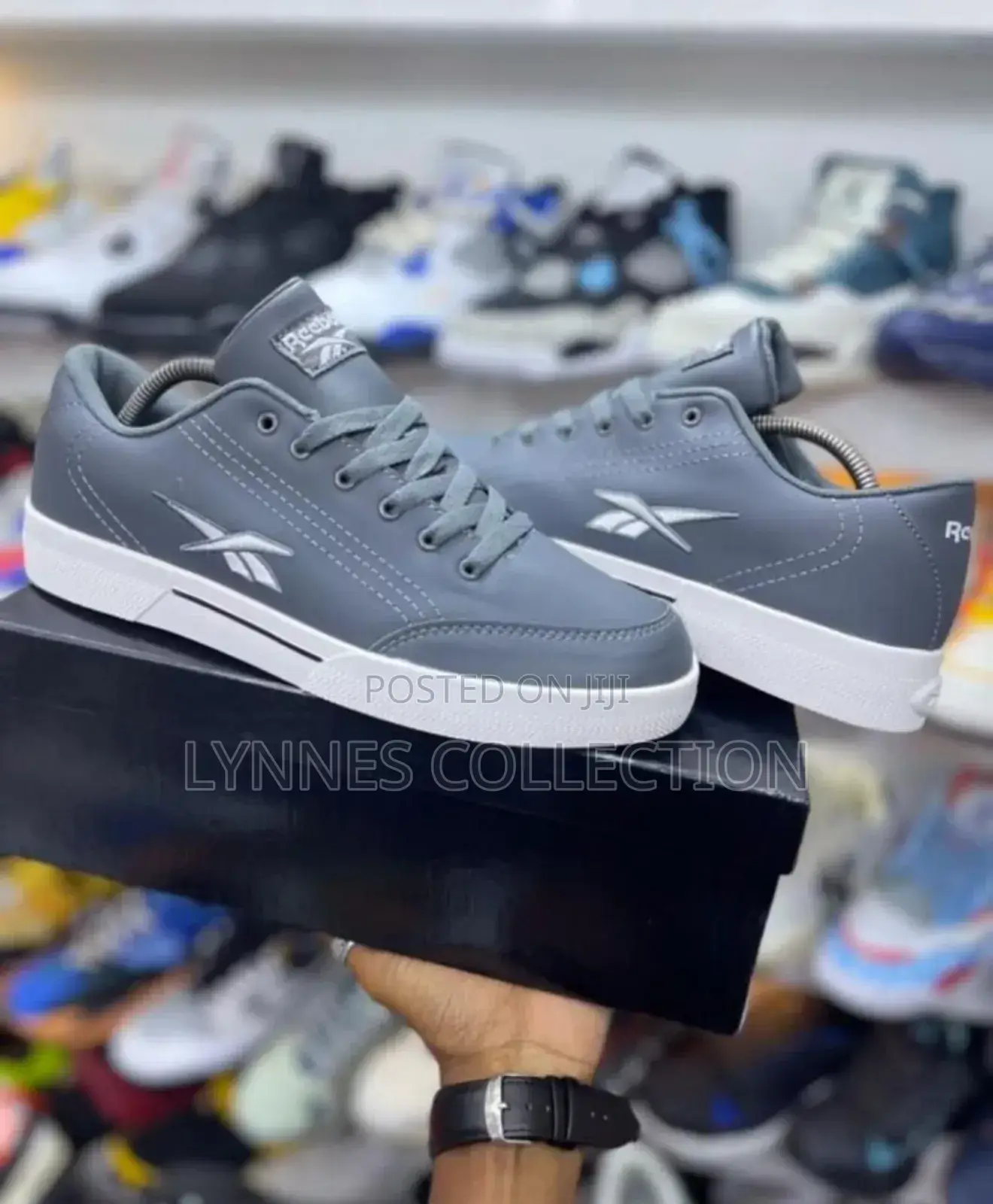 Reebok Classic Sneakers