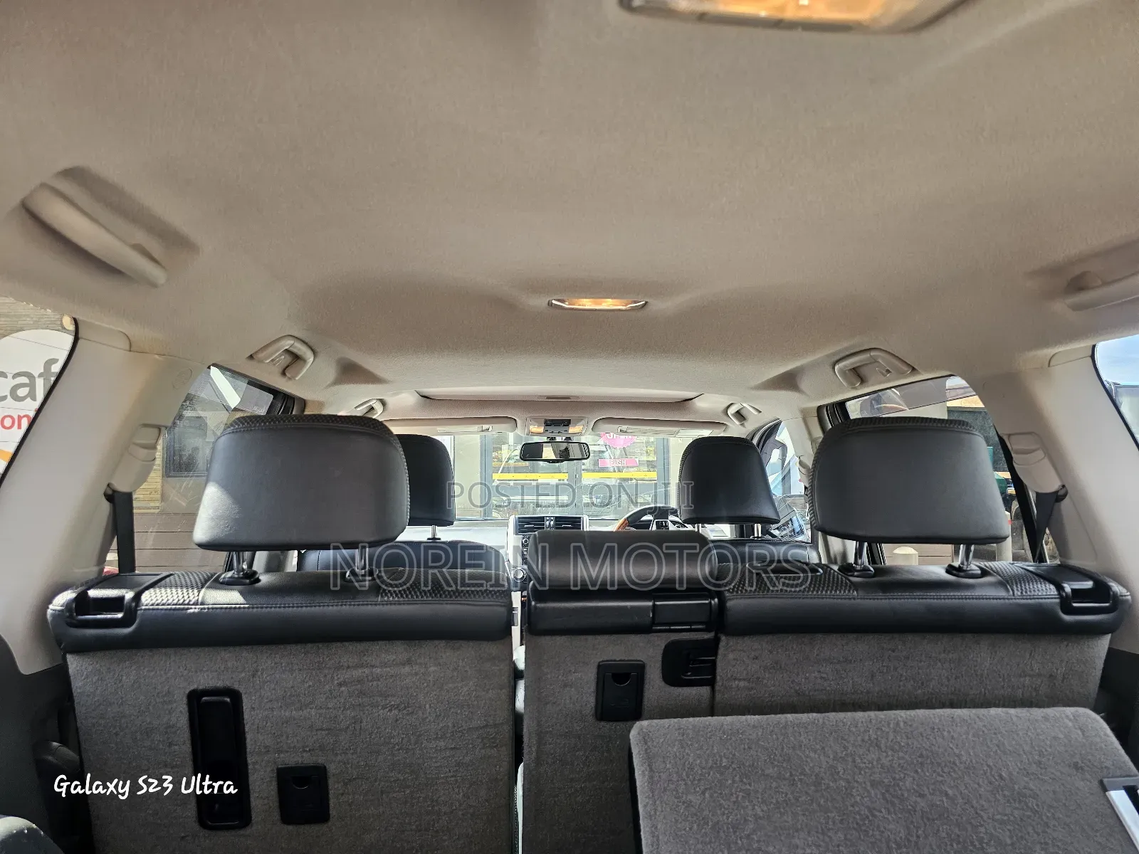 Toyota Land Cruiser Prado 2011 White