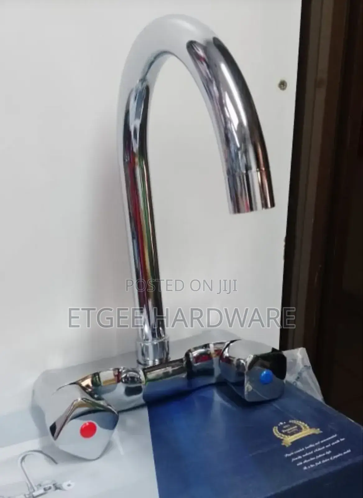 Valdeno Kitchen Mixer Sq