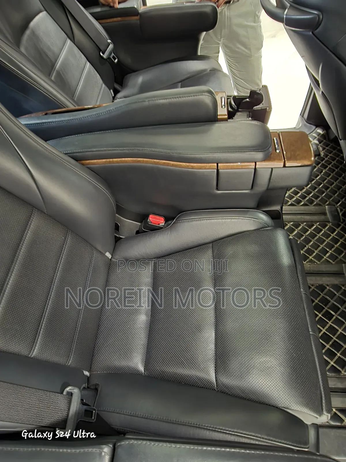 Toyota Vellfire 2017 White