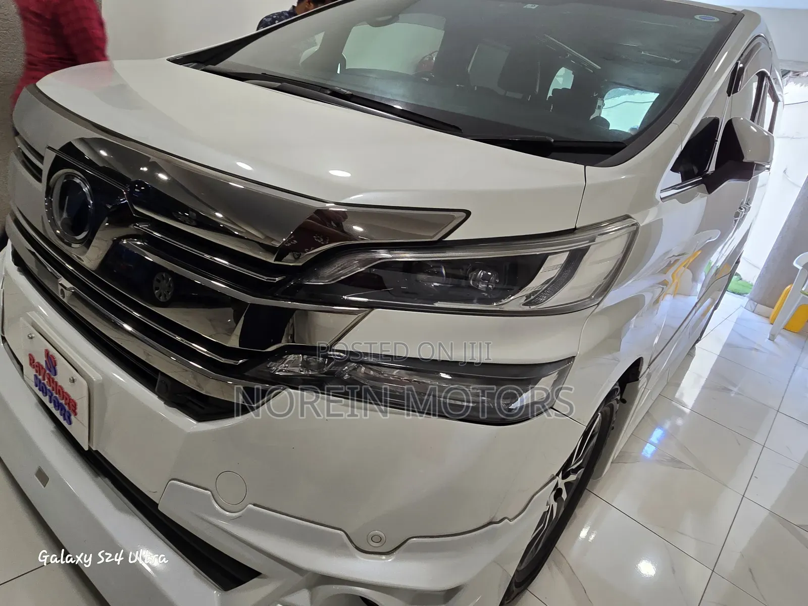 Toyota Vellfire 2017 White