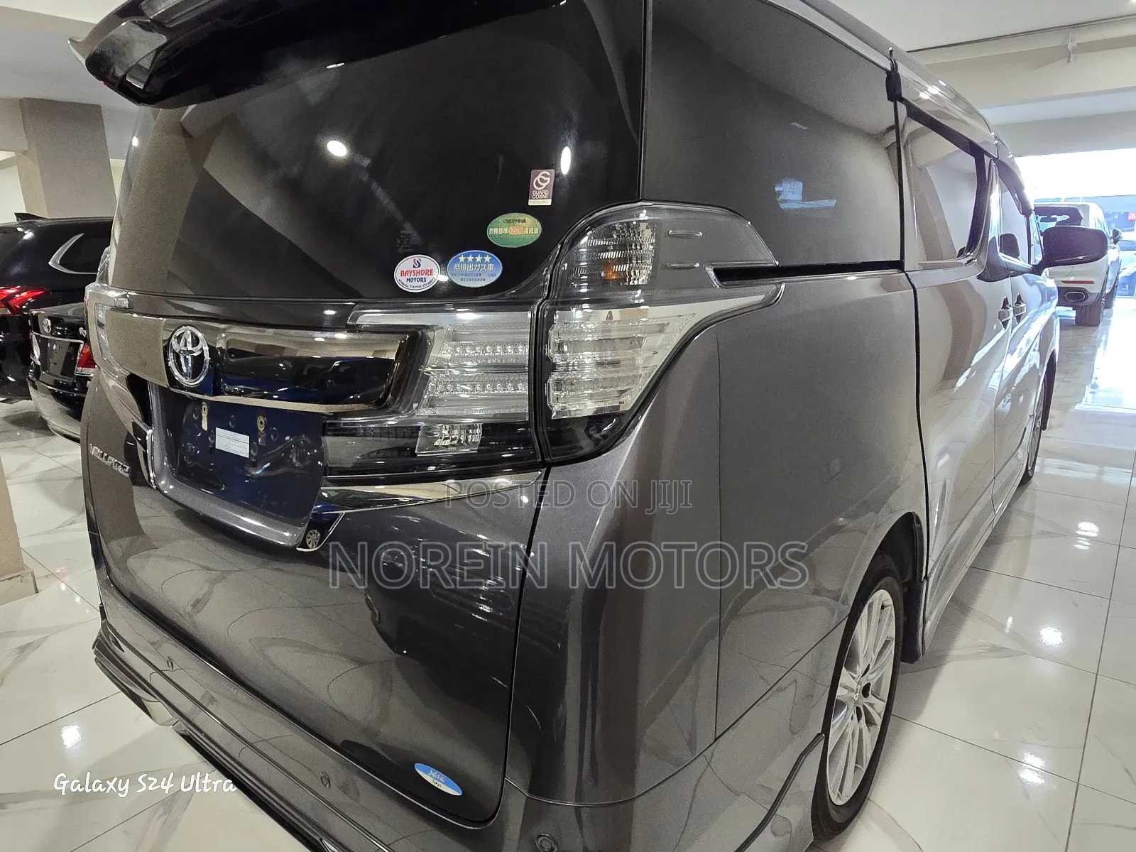 Toyota Vellfire 2018 Gray