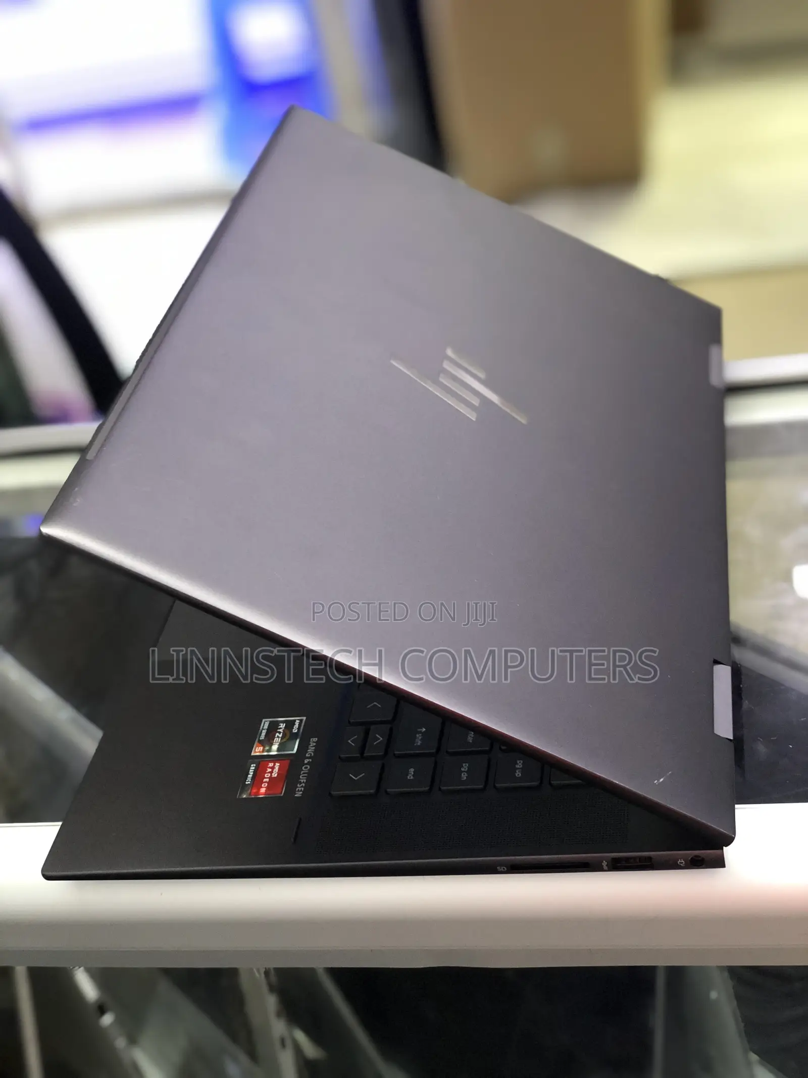 Laptop HP Envy X360 8GB AMD Ryzen 5 SSD 256GB