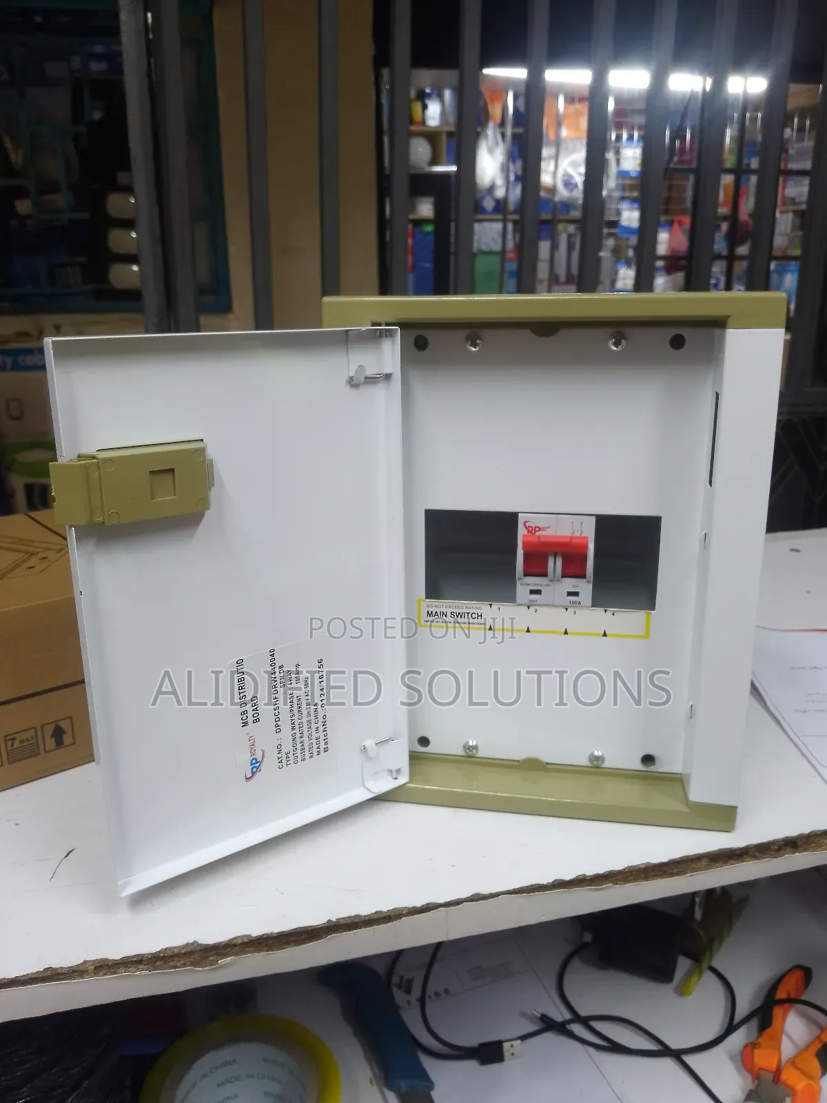 4way Metallic Consumer Unit+Free Double Pole