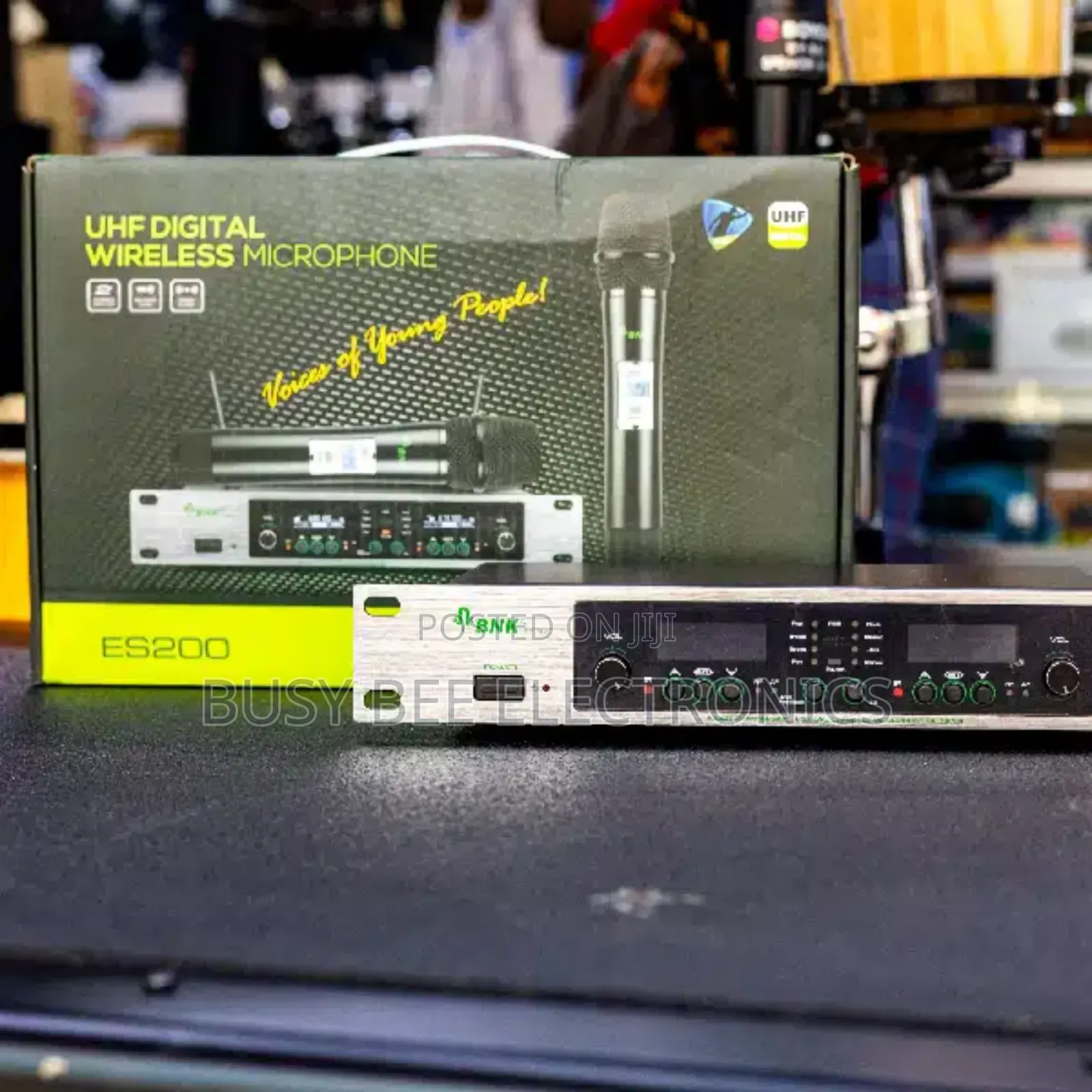 BNK ES200 UHF Digital Wireless Microphone