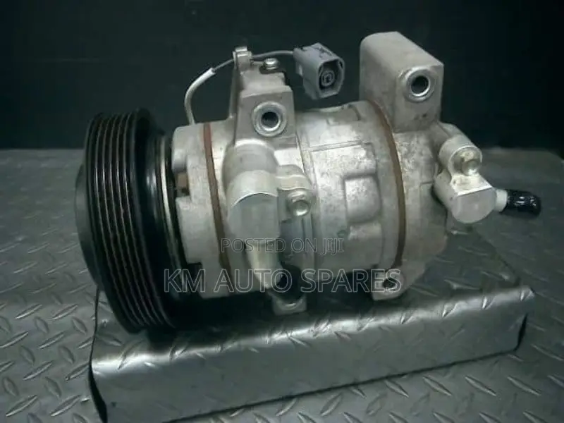 Mazda L8 AC Compressor for Mazda Bongo, Nissan Vanette.