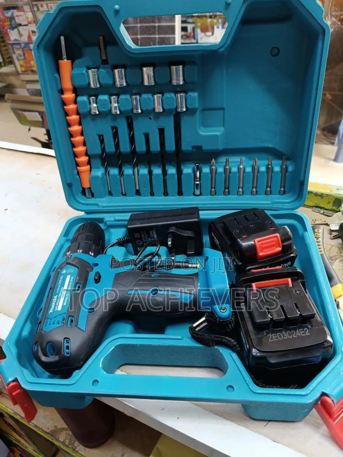 Rechargeable Makita Drill 21v