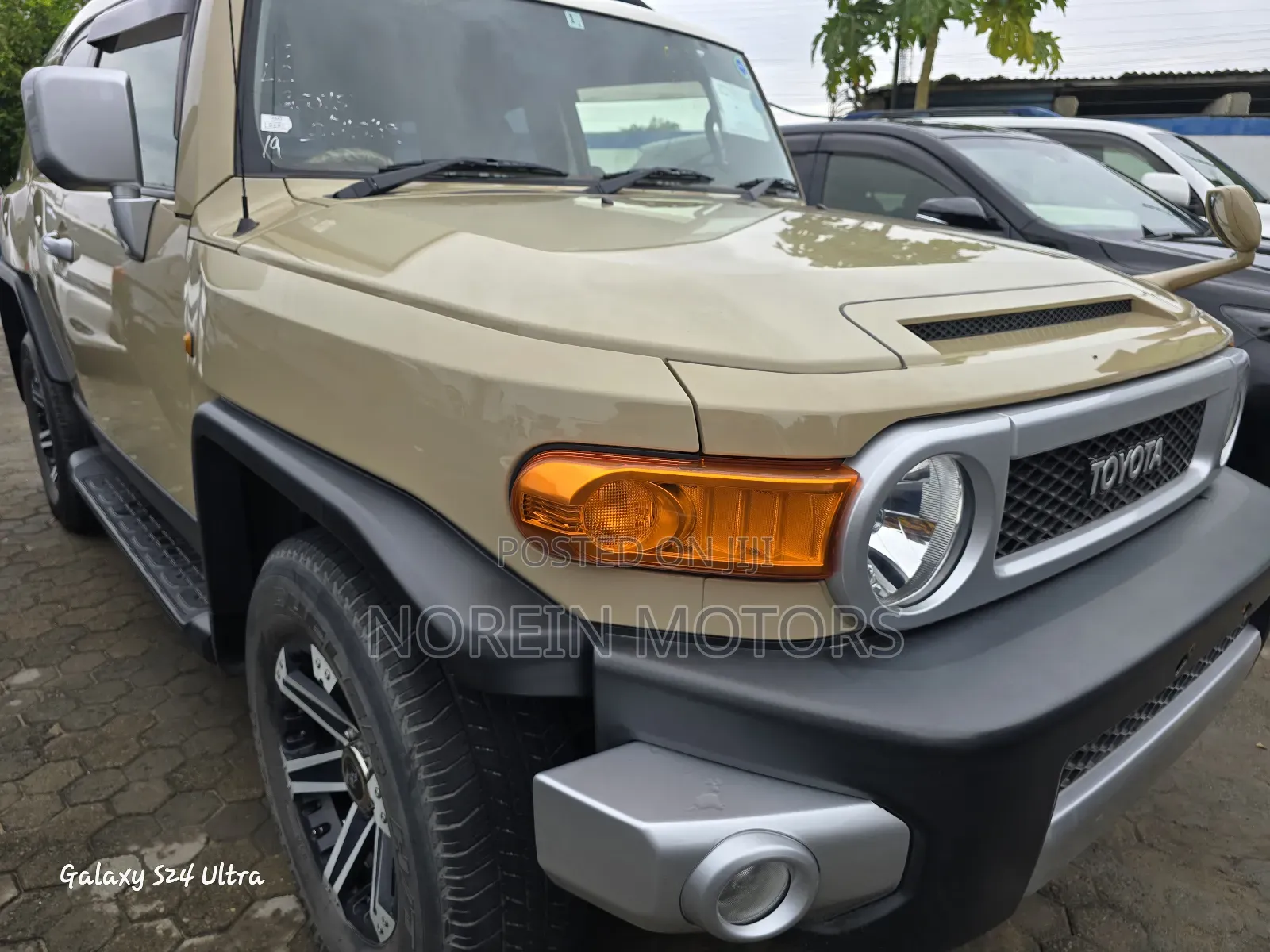 Toyota FJ Cruiser 2017 Beige