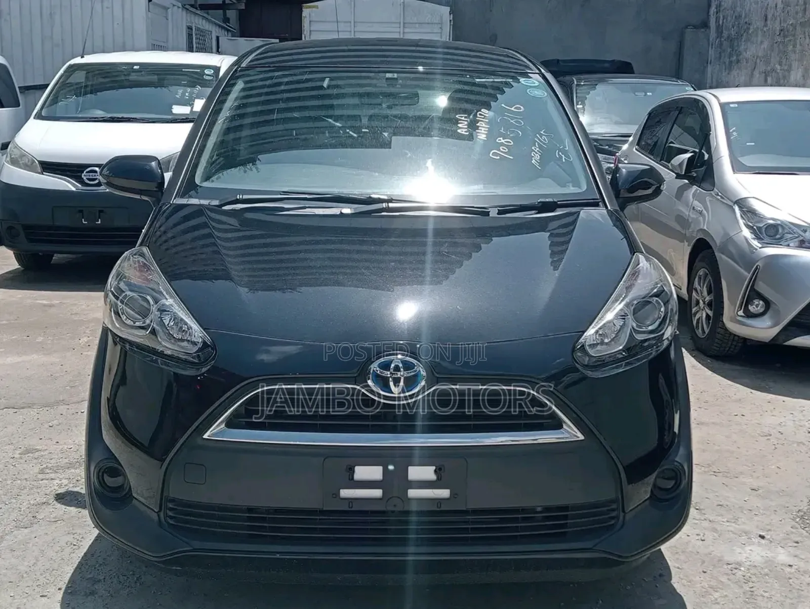 Toyota Sienta 1.5 Hybrid FWD 2017 Black