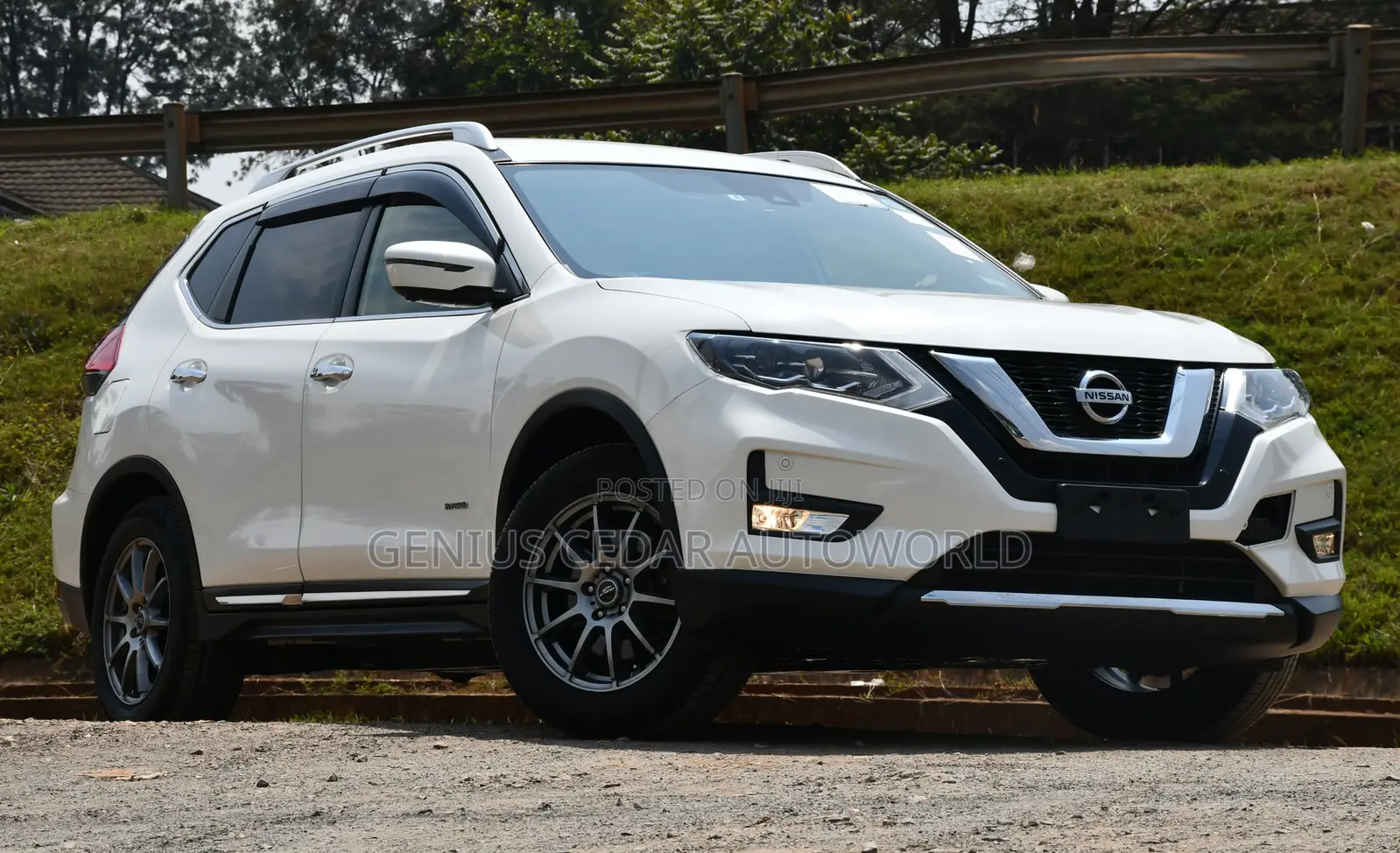 Nissan X-Trail 2017 White