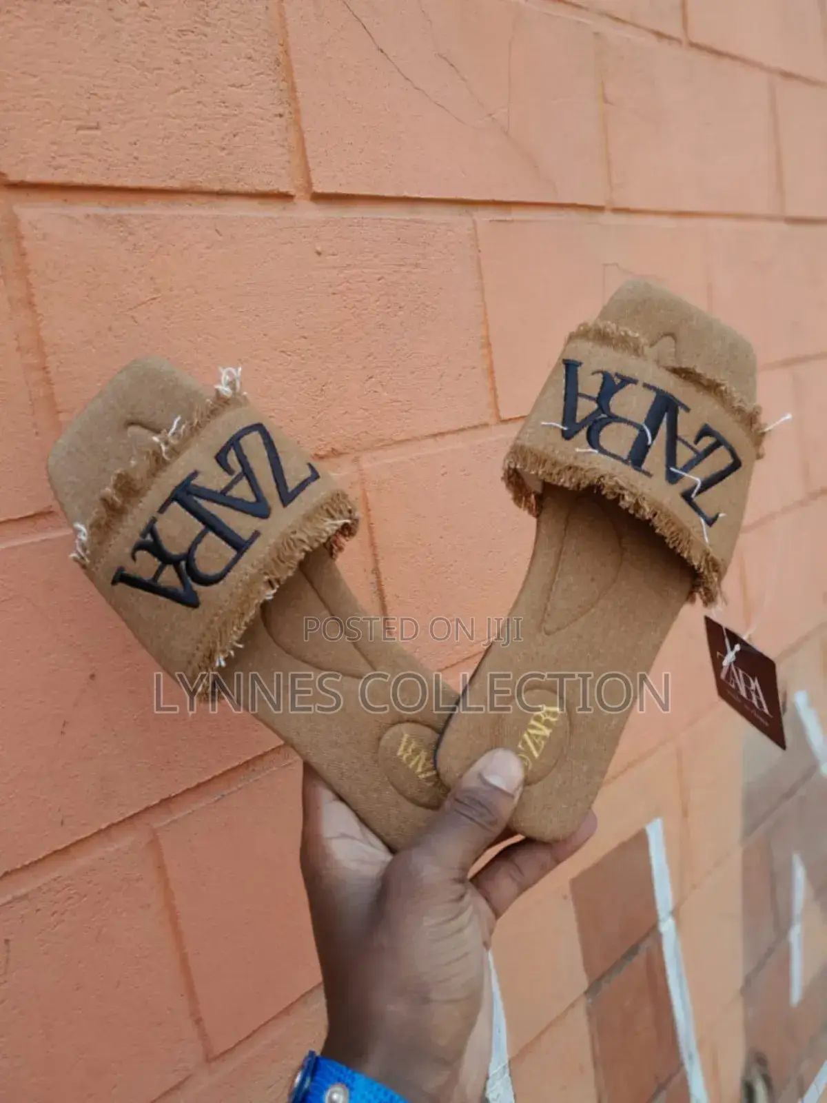 Zara Slides