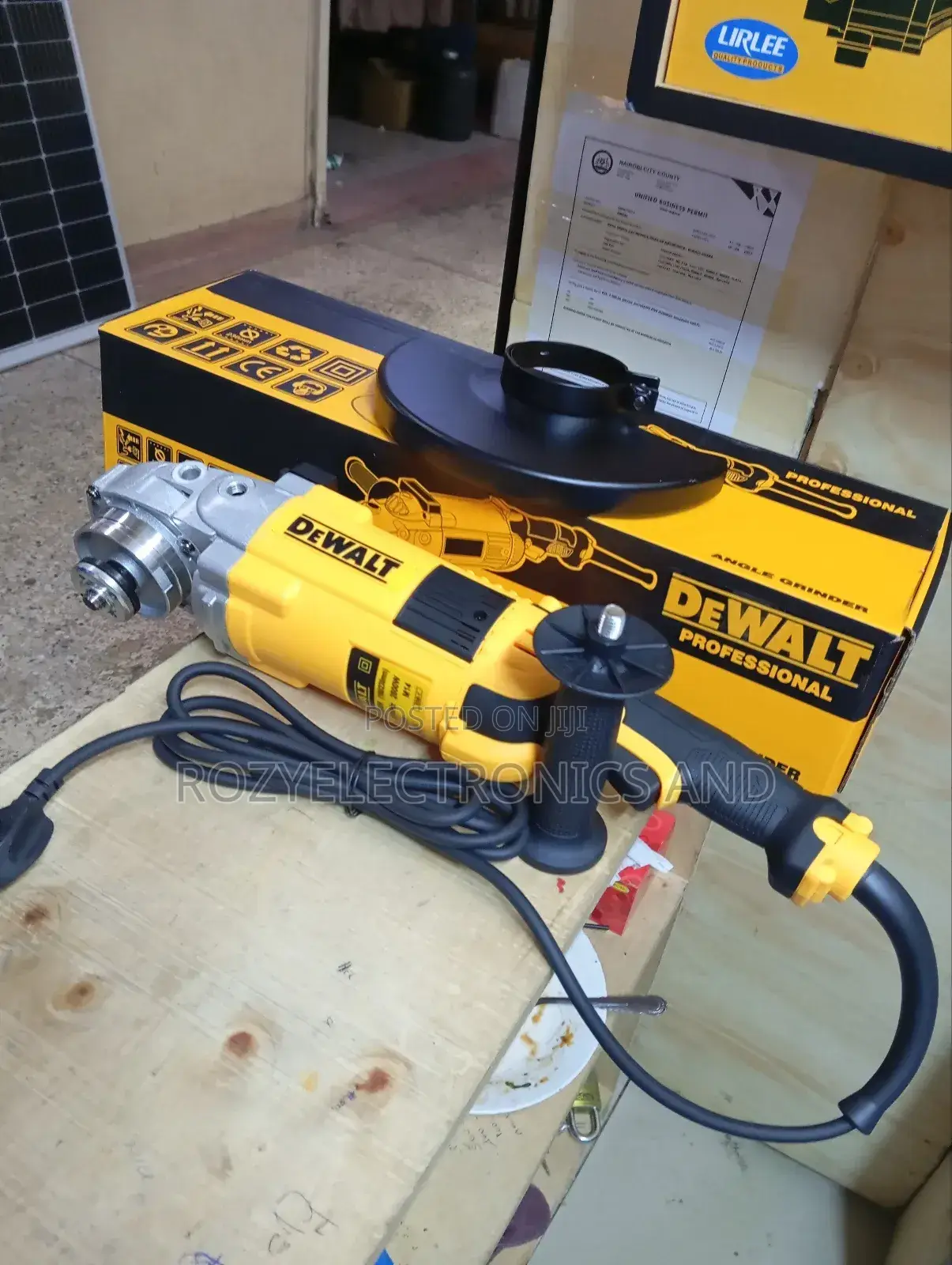 Dewalt Grinder 9inches
