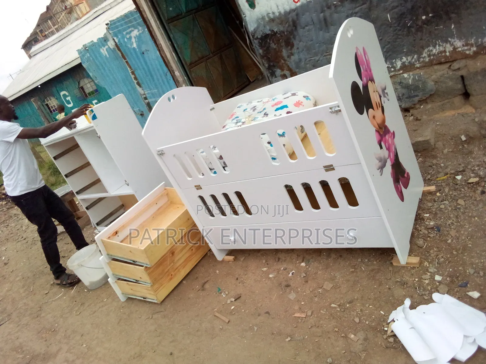 Modern MDF/Wooden Baby Cot 4 by 2 Fitts