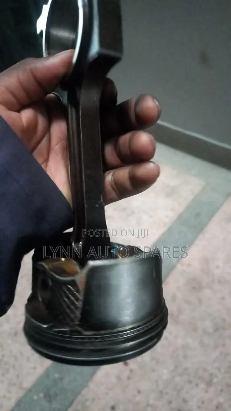 Nissan Vannete L8 Engine Complete Piston