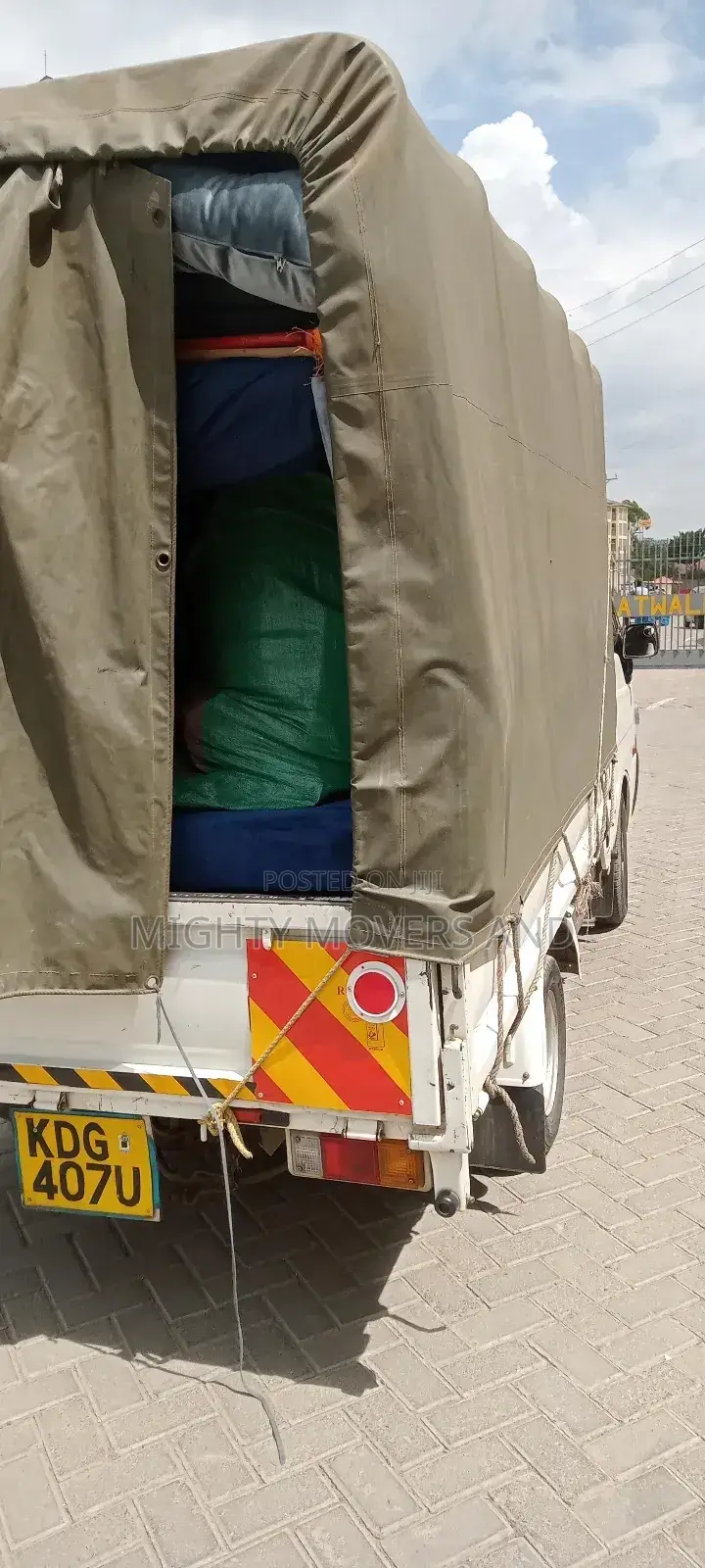 Dyna at Hand for Logistic Jobs
