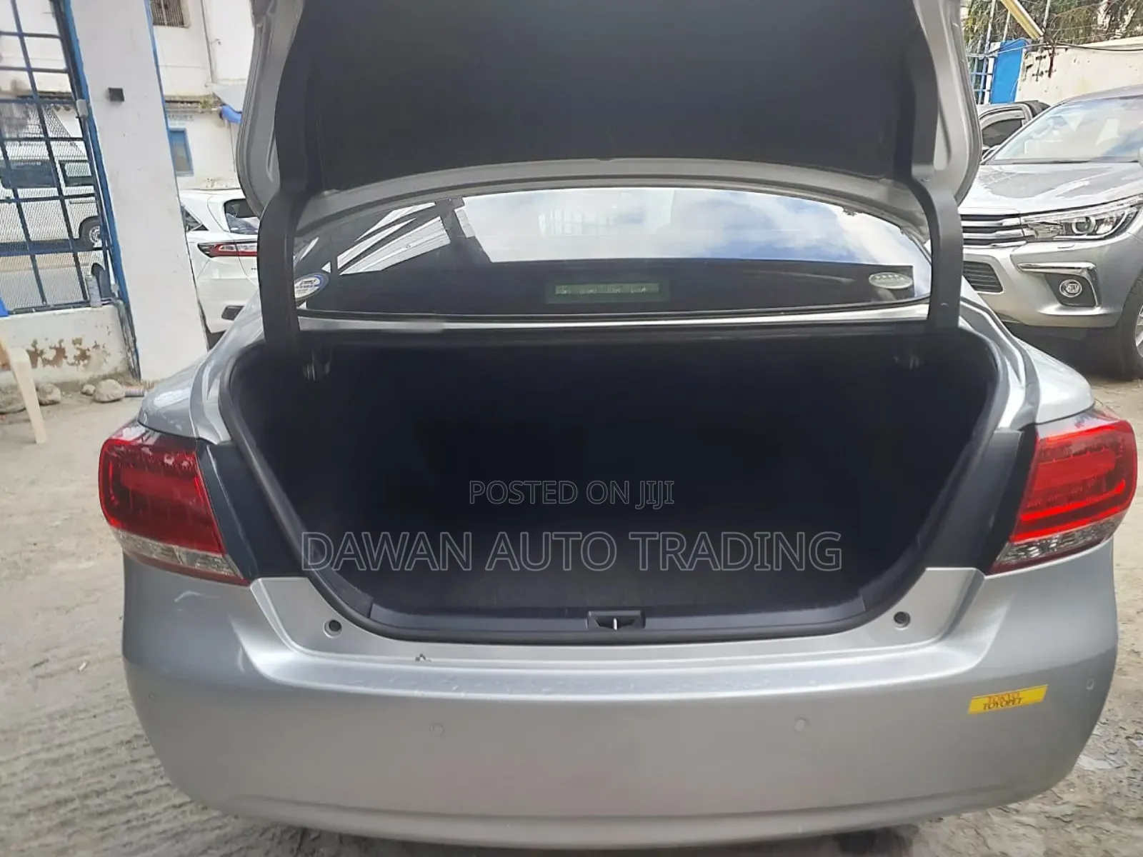 Toyota Premio 1.8 FWD 2016 Silver