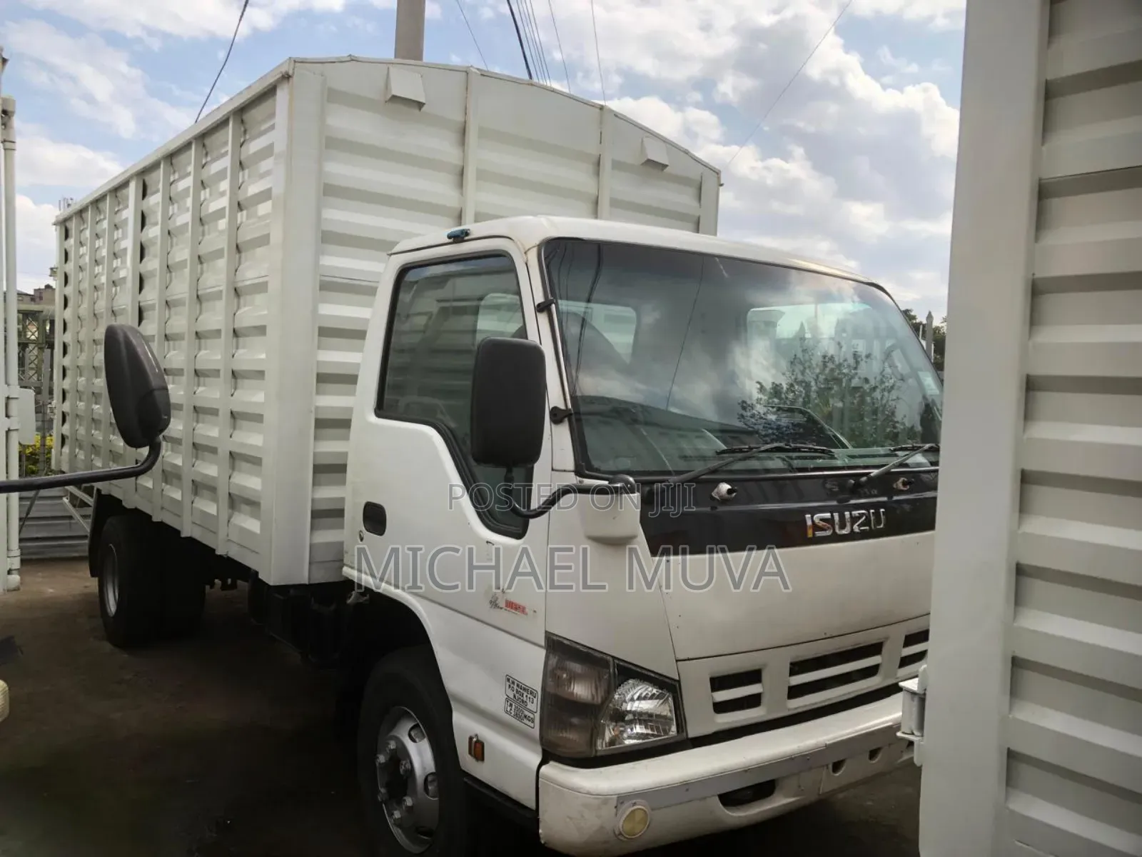 Isuzu NPR 43