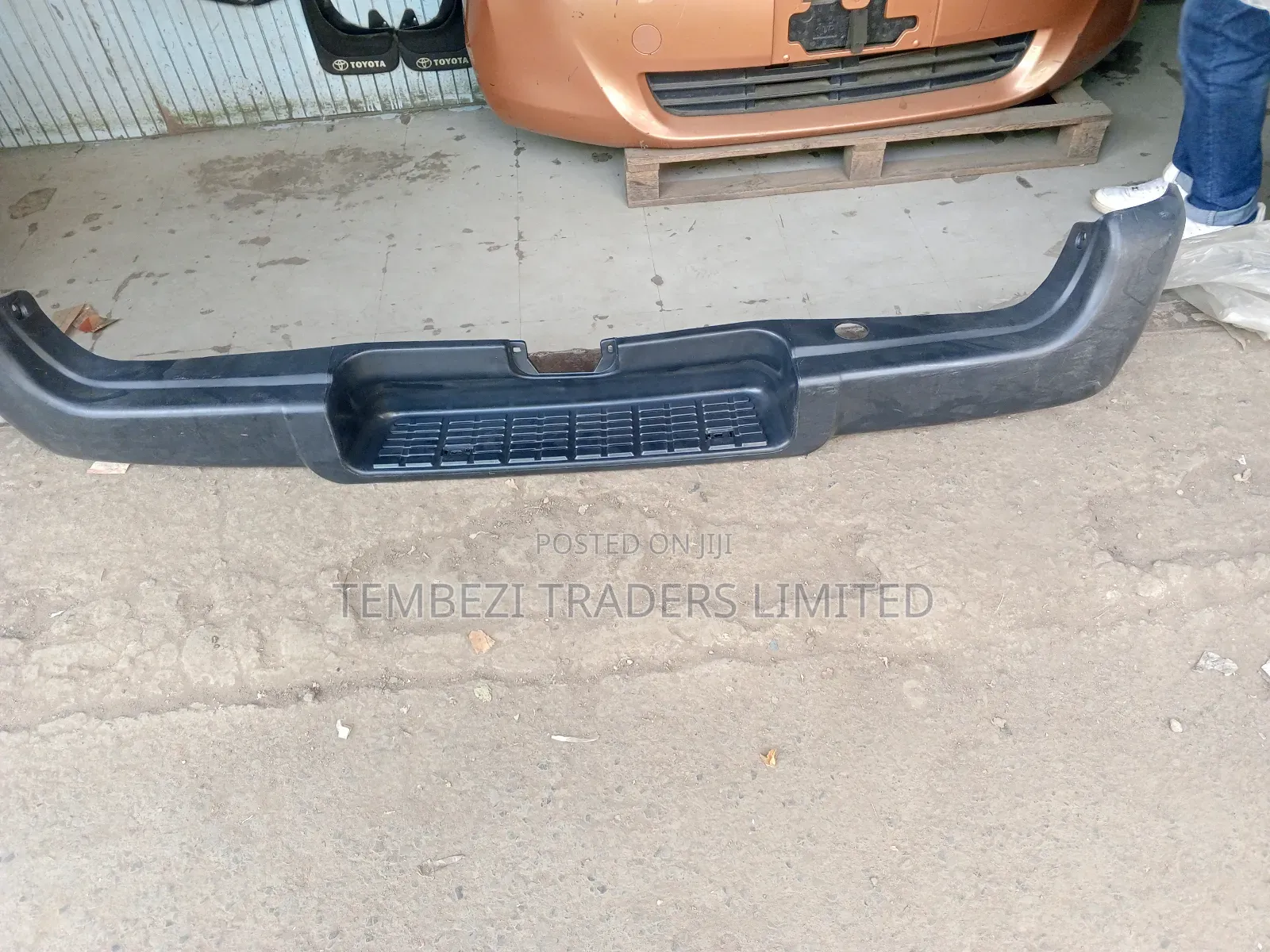Rear Bumper Toyota Hiace Shark 5l