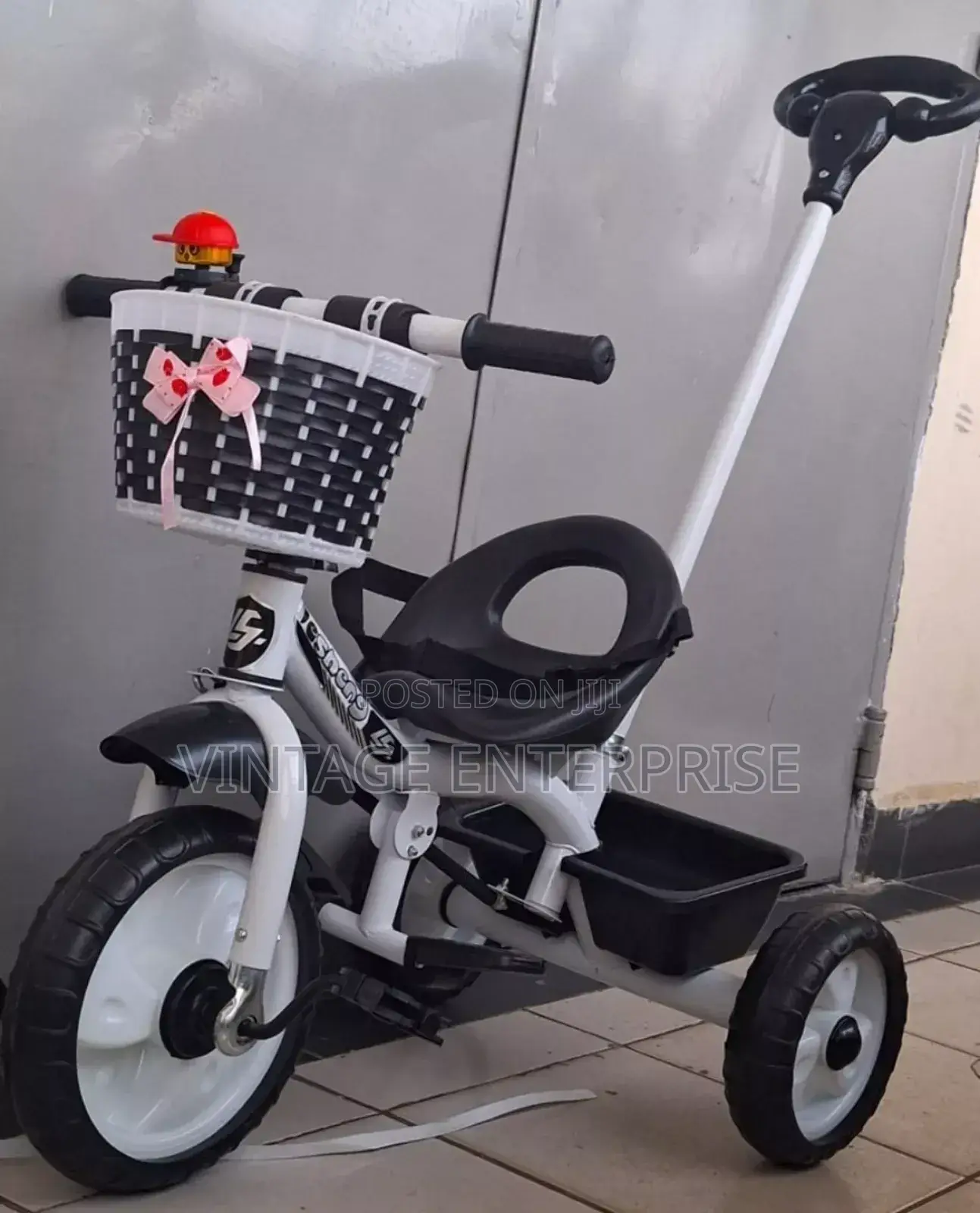 Tricycle,Kids Tricycle With Push Handle .