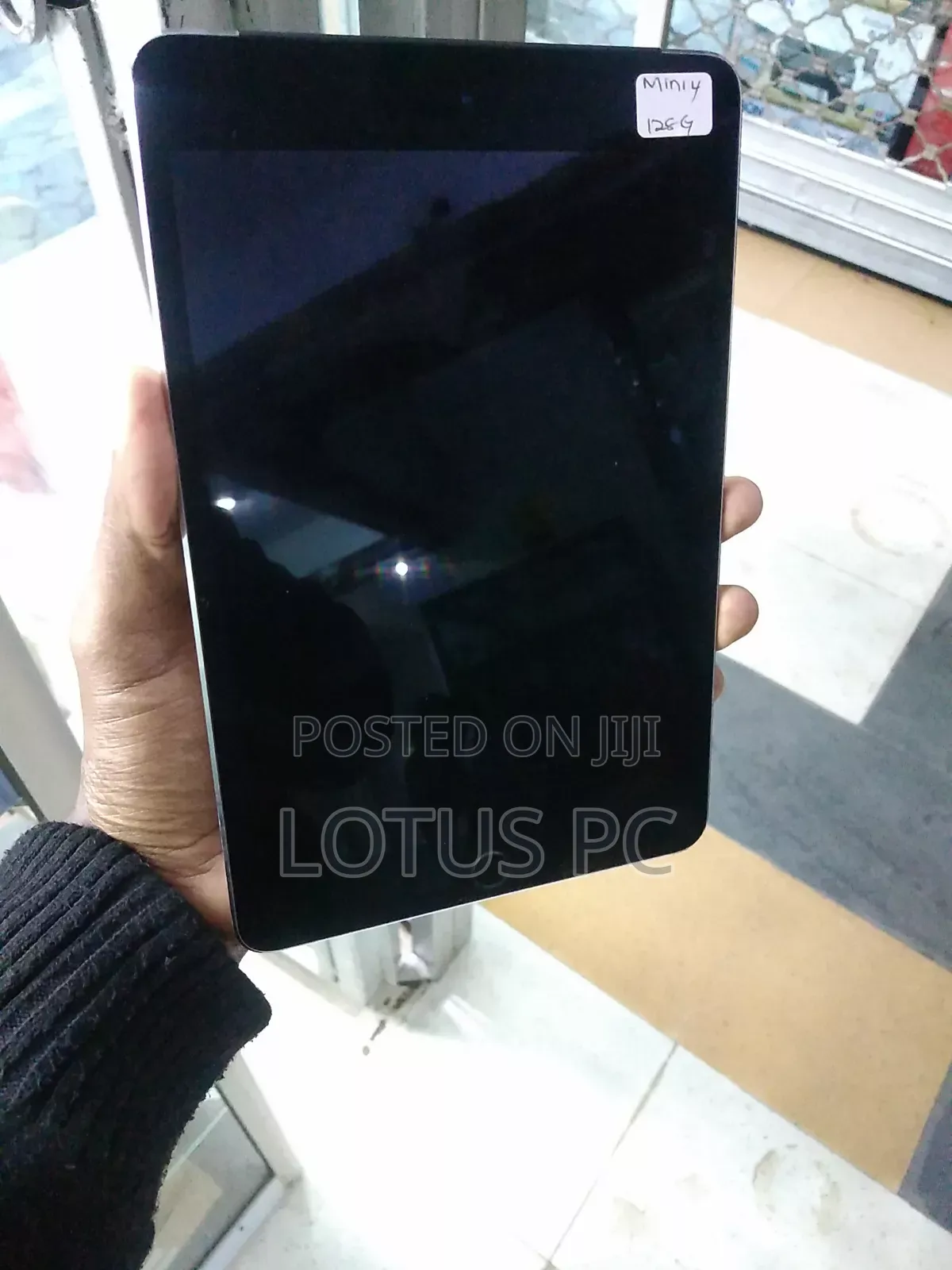 Apple iPad mini 4 128 GB Gray