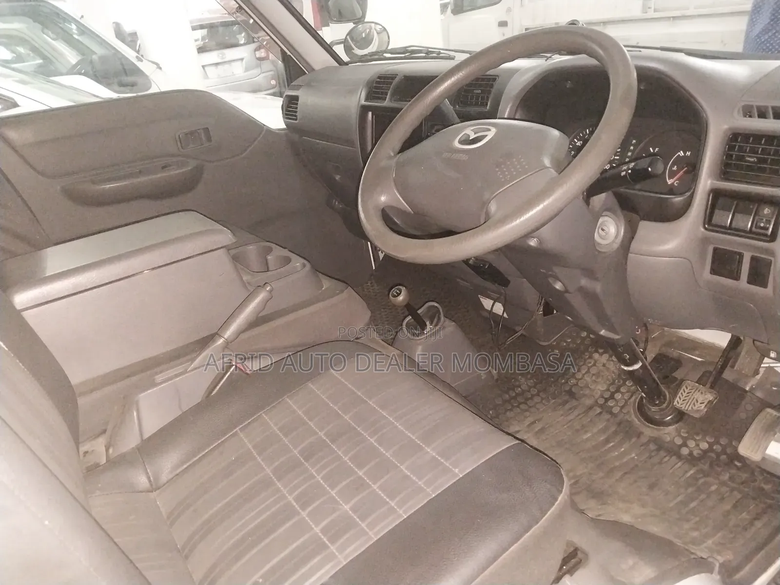 Mazda Bongo 2017 White