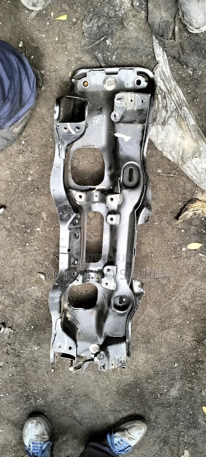 Subaru Legacy 2wd Cross Member