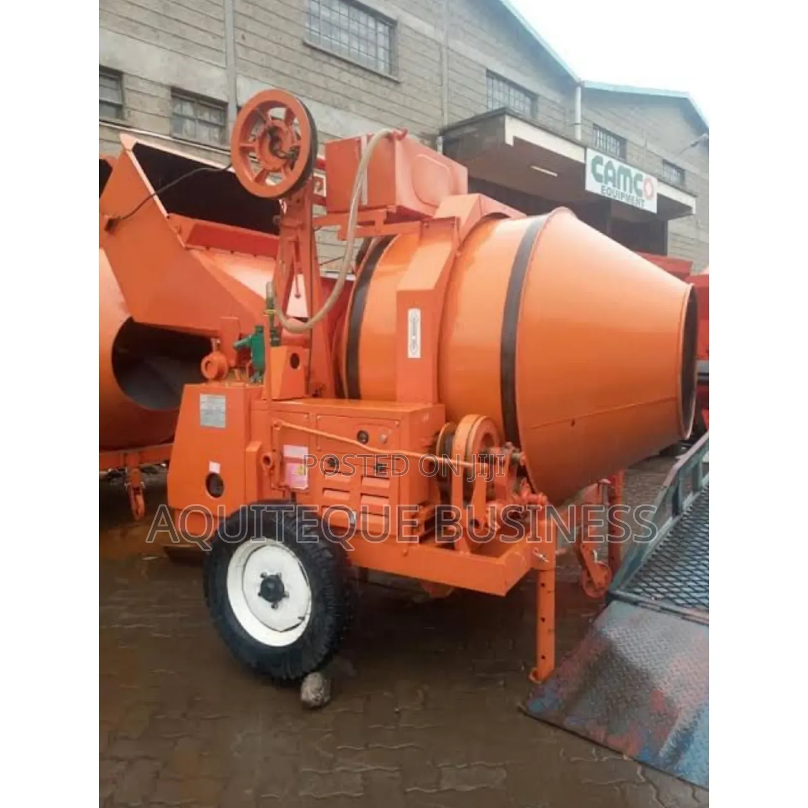 Self Loading Concrete Mixers. Heavy Duty